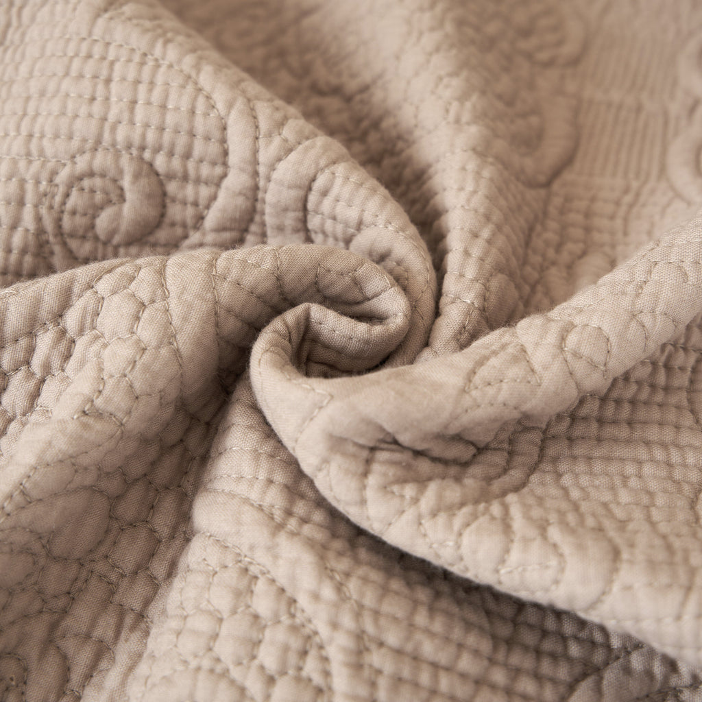Fringed Cotton Quilted Throw Blanket