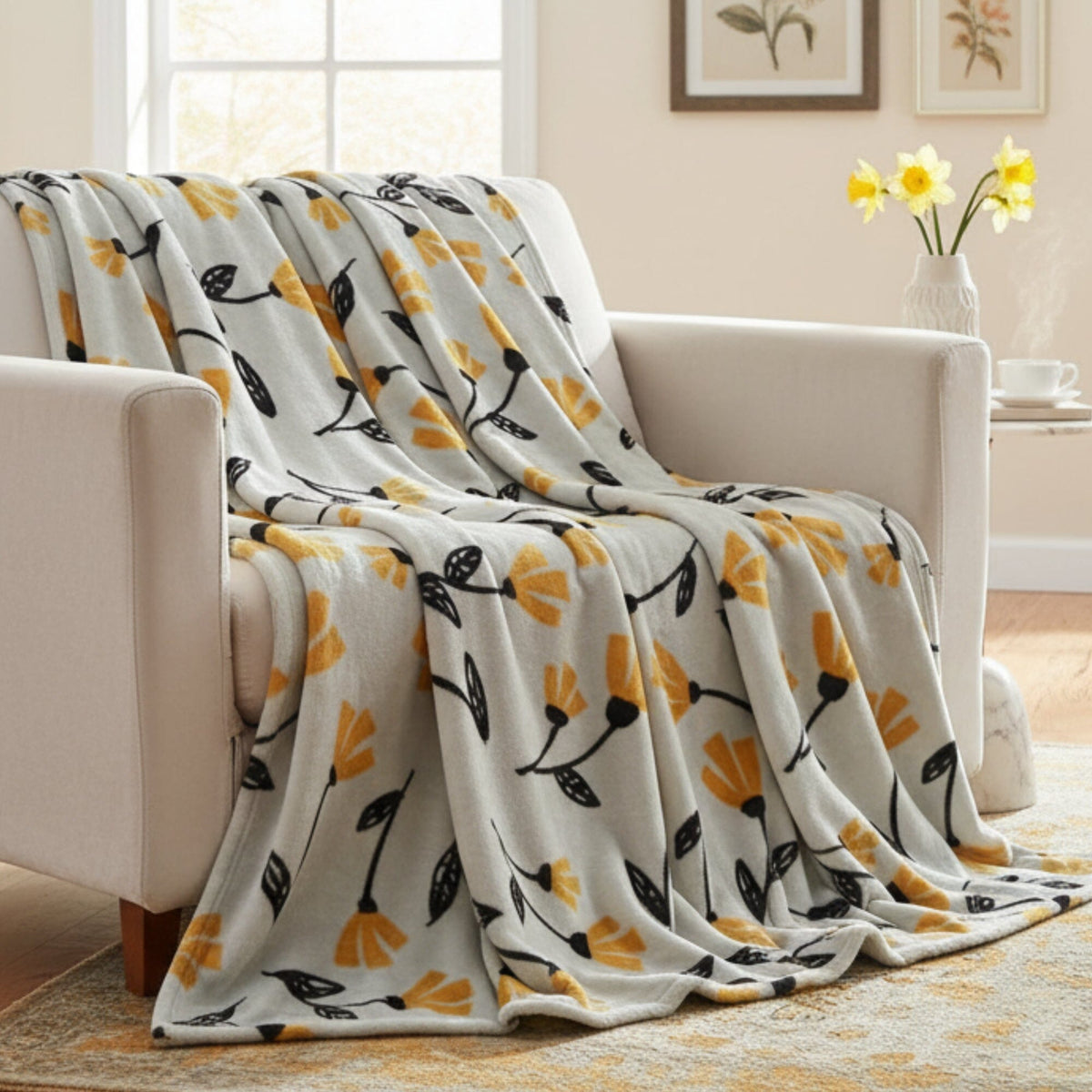 Soft Lightweight Fleece Throw Blanket