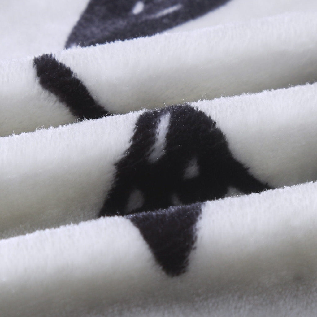 Soft Lightweight Fleece Throw Blanket
