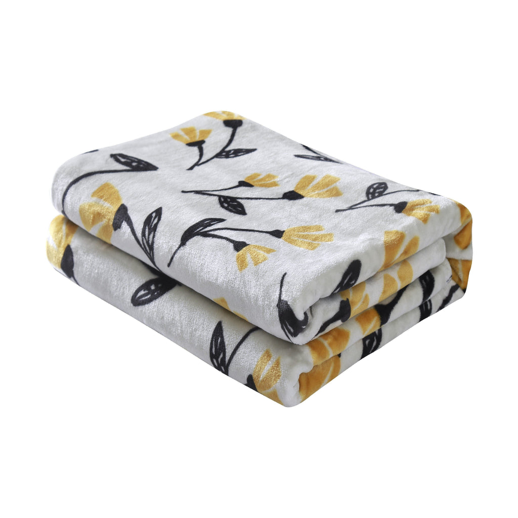 Soft Lightweight Fleece Throw Blanket